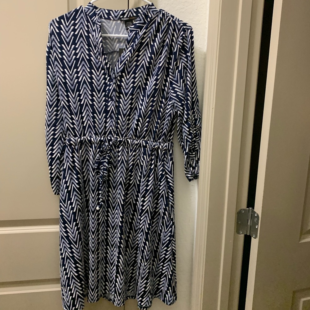 NWT Robert Louis Navy and White Dress Size Medium